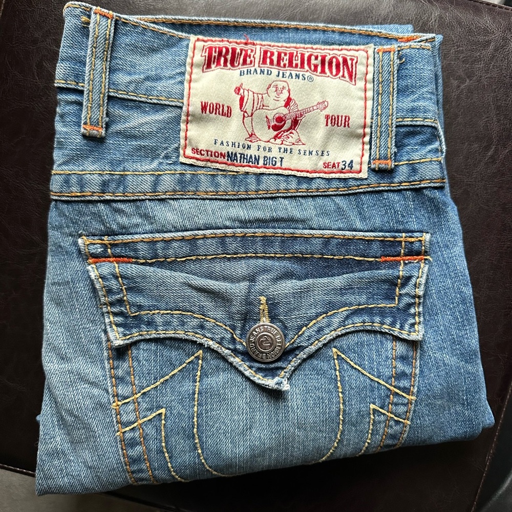 True Religion Men’s Jeans Nathan Big T Stitching